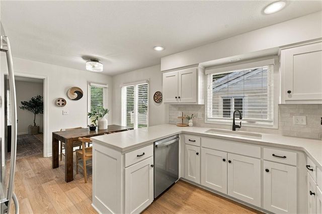 2012 W 123rd Terrace, Leawood, KS 66209