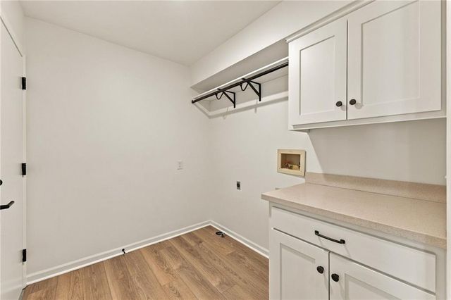 2012 W 123rd Terrace, Leawood, KS 66209