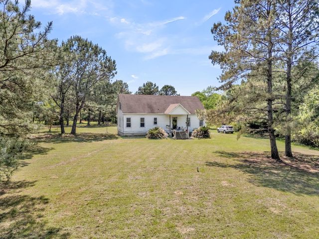 2271 Leadenwah Drive, Wadmalaw Island, SC 29487