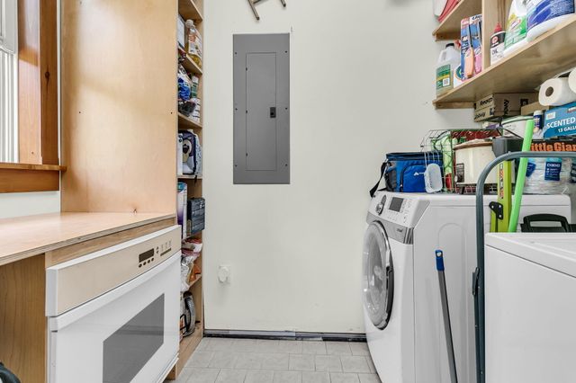 2271 Leadenwah Drive, Wadmalaw Island, SC 29487