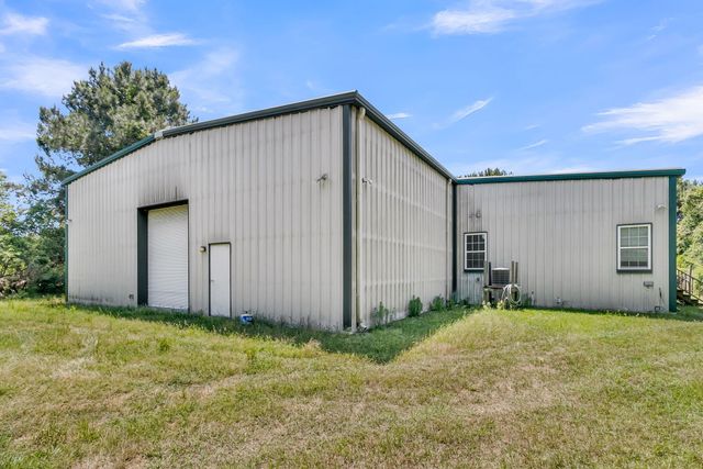 2271 Leadenwah Drive, Wadmalaw Island, SC 29487