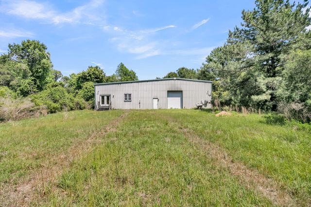 2271 Leadenwah Drive, Wadmalaw Island, SC 29487