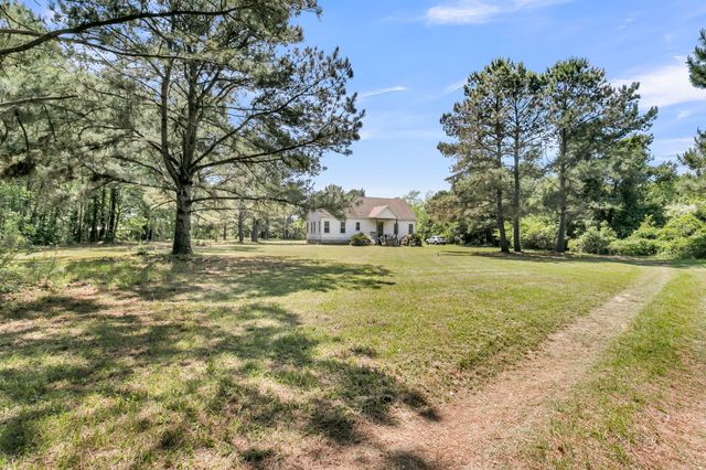 2271 Leadenwah Drive, Wadmalaw Island, SC 29487