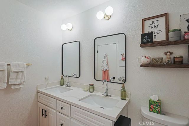 23012 Ditz, Lake Forest, CA 92630