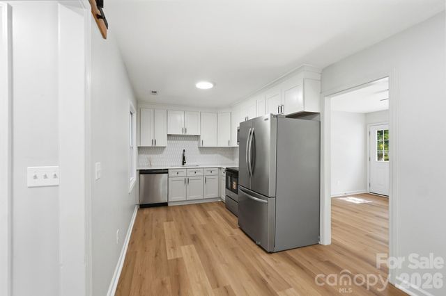 9828 Starwood Drive, Charlotte, NC 28215