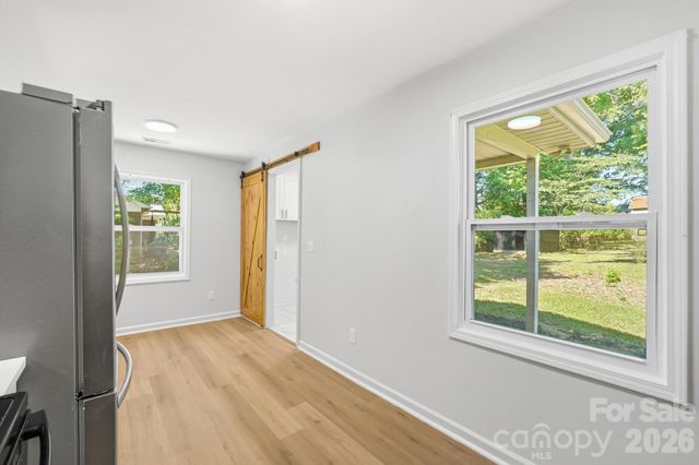 9828 Starwood Drive, Charlotte, NC 28215
