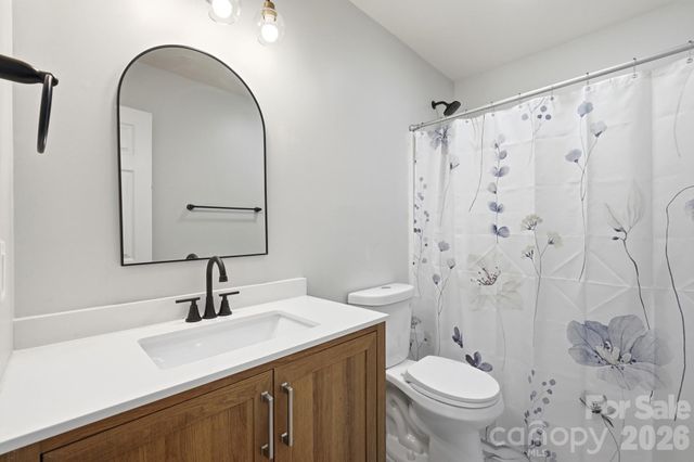 9828 Starwood Drive, Charlotte, NC 28215
