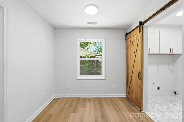 9828 Starwood Drive, Charlotte, NC 28215