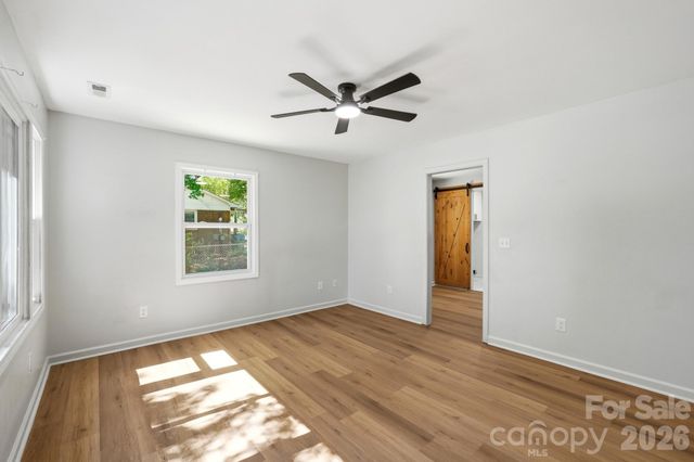 9828 Starwood Drive, Charlotte, NC 28215