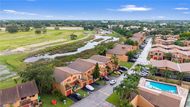 2824 NW 80th Ave, Sunrise, FL 33322