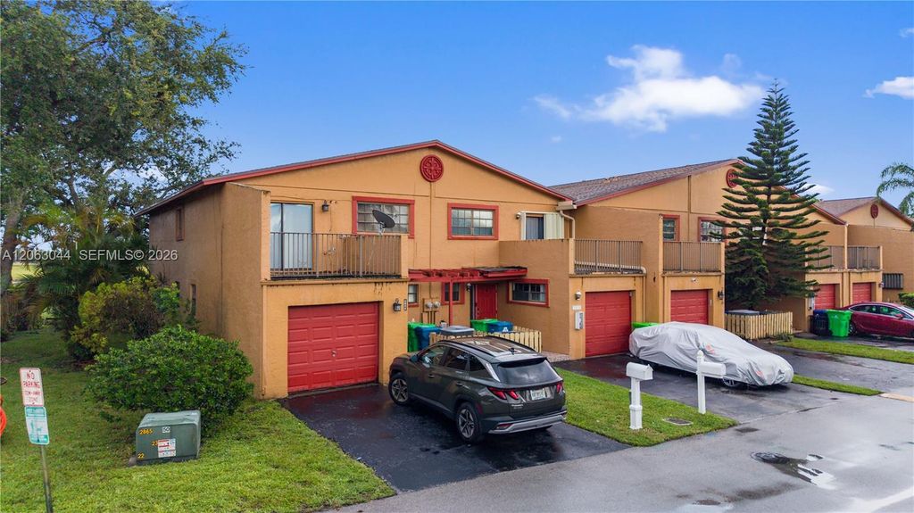 2824 NW 80th Ave, Sunrise, FL 33322