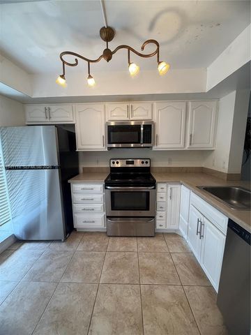 2371 SW 15th St 101, Deerfield Beach, FL 33442