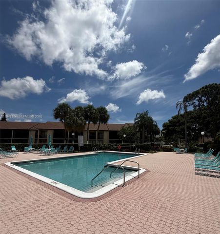 2371 SW 15th St 101, Deerfield Beach, FL 33442