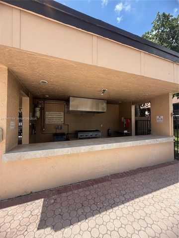 2371 SW 15th St 101, Deerfield Beach, FL 33442