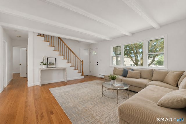 38 Carlisle Place, Stamford, CT 06902