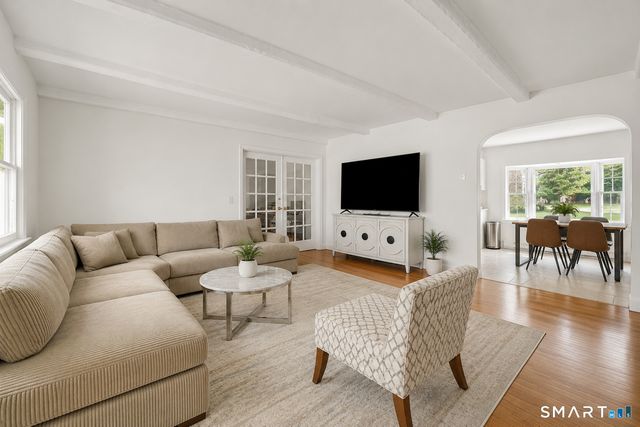 38 Carlisle Place, Stamford, CT 06902