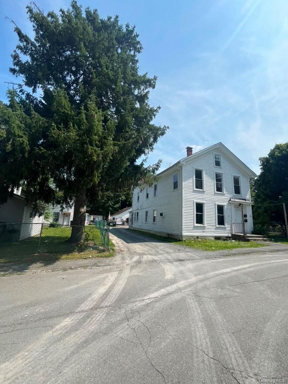 14 Park Street, Ellenville, NY 12428