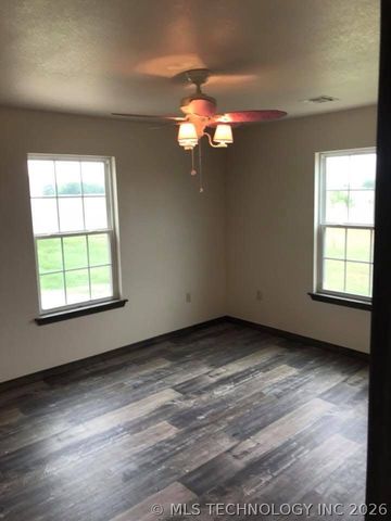 25568 E 320 Road, Chelsea, OK 74016