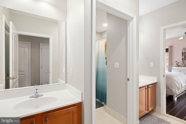 3202 PIETRO WAY, Philadelphia, PA 19145