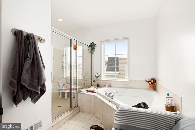 3202 PIETRO WAY, Philadelphia, PA 19145