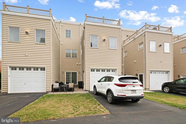 3202 PIETRO WAY, Philadelphia, PA 19145