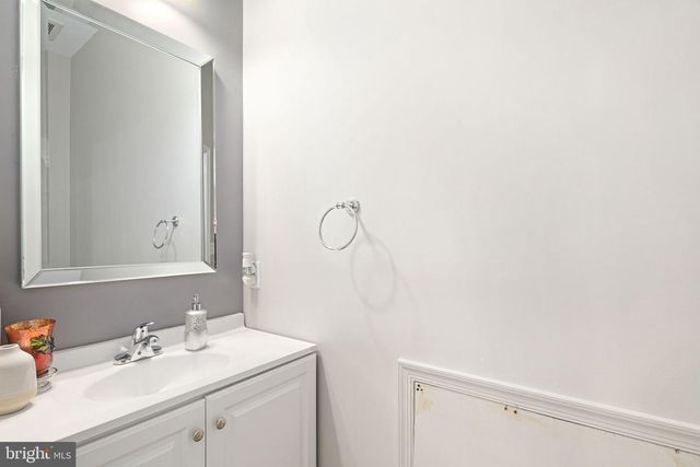 3202 PIETRO WAY, Philadelphia, PA 19145
