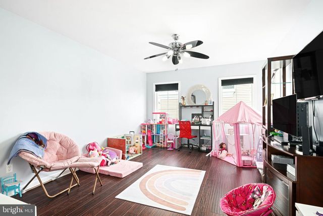3202 PIETRO WAY, Philadelphia, PA 19145