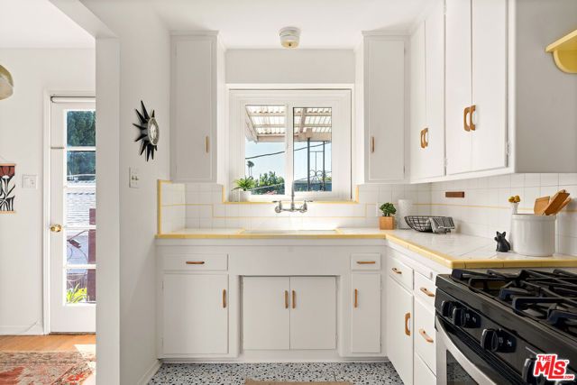 3421 Atwater Avenue, Los Angeles, CA 90039