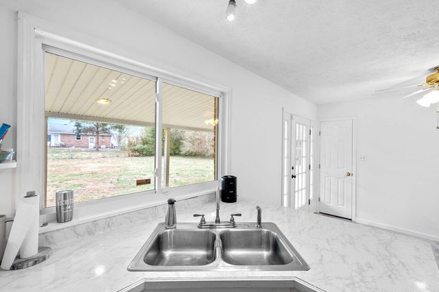 211 Scruggs Street, Berea, KY 40403