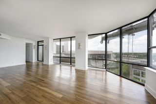 15 Greenway Plaza 8G, Houston, TX 77046