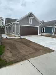 1038 Bellview Meadow Drive Sw 70, Byron Twp, MI 49315