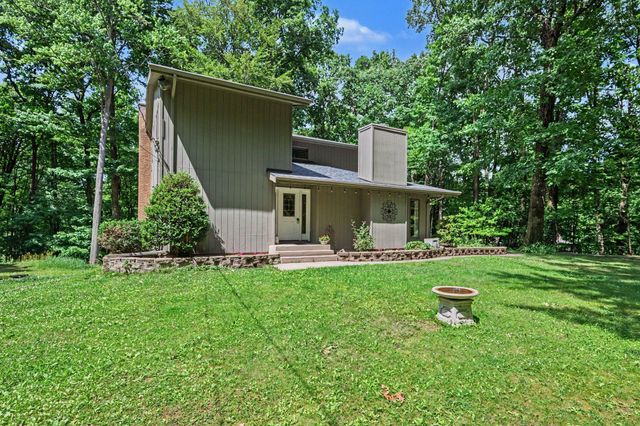 8656 W R Avenue, Texas Twp, MI 49009