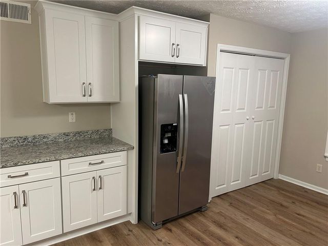 733 Vinebrook Lane, Suwanee, GA 30024