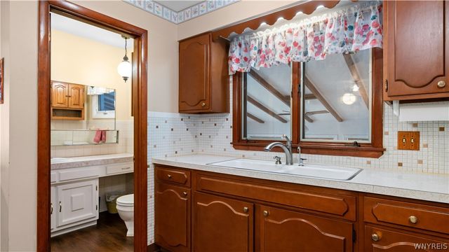 16 North End Avenue, Tonawanda, NY 14217