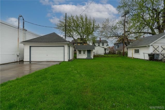 16 North End Avenue, Tonawanda, NY 14217