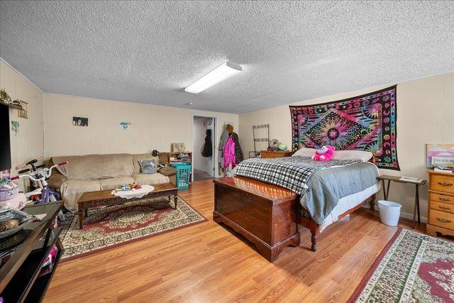 104 W Cora Ave, Spokane, WA 99205
