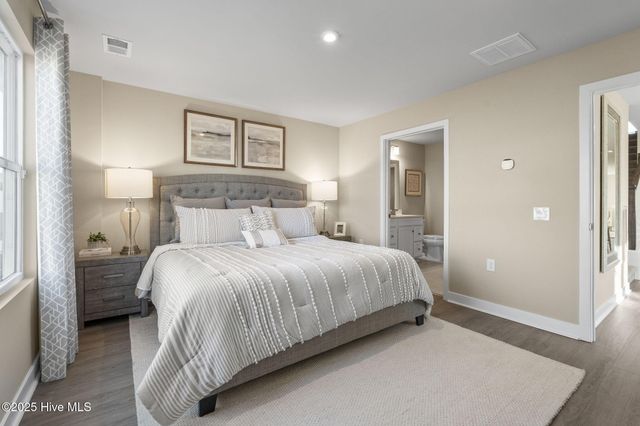 2030 Parow Lane NW F, Calabash, NC 28467