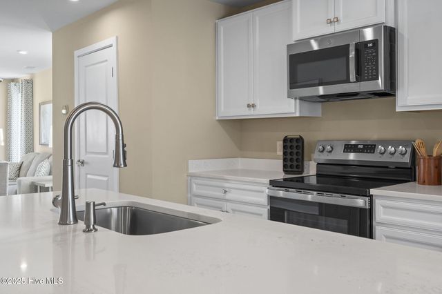 2030 Parow Lane NW F, Calabash, NC 28467