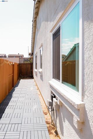 5408 La Salle Way, Vallejo, CA 94591