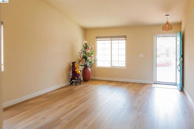 5408 La Salle Way, Vallejo, CA 94591