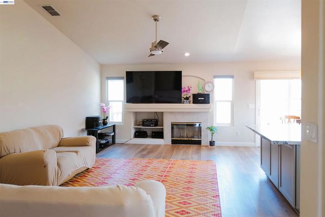 5408 La Salle Way, Vallejo, CA 94591