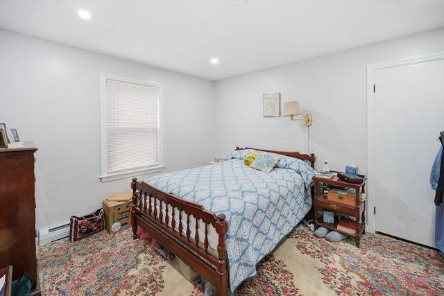 2 Glen Forest Ln, Methuen, MA 01844