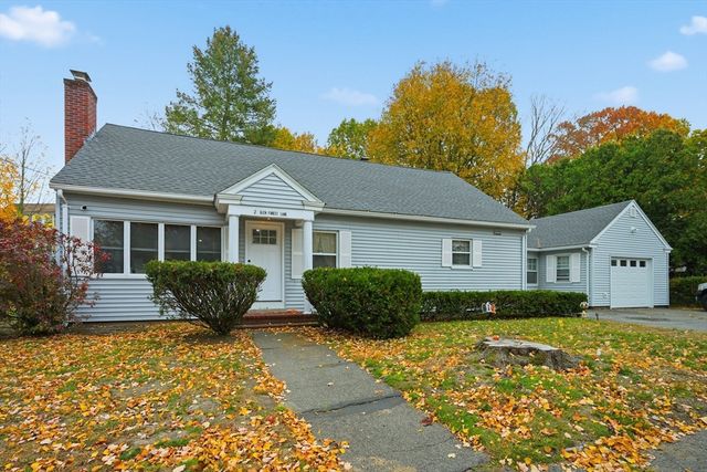 2 Glen Forest Ln, Methuen, MA 01844