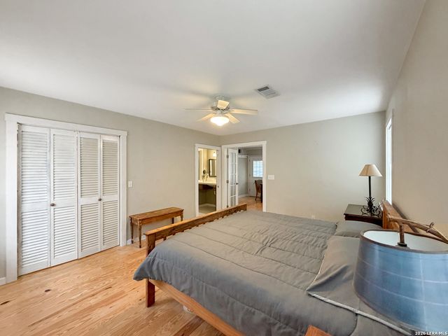 462 Flatrock, Canyon Lake, TX 78133