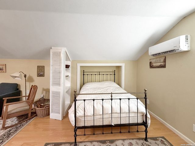 462 Flatrock, Canyon Lake, TX 78133