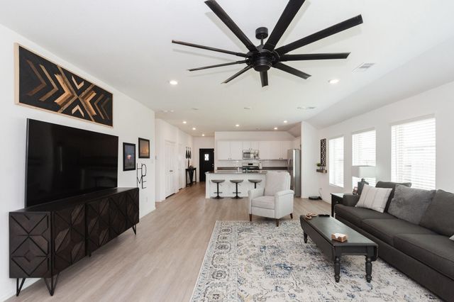 9919 Summer Peony Court, Baytown, TX 77521