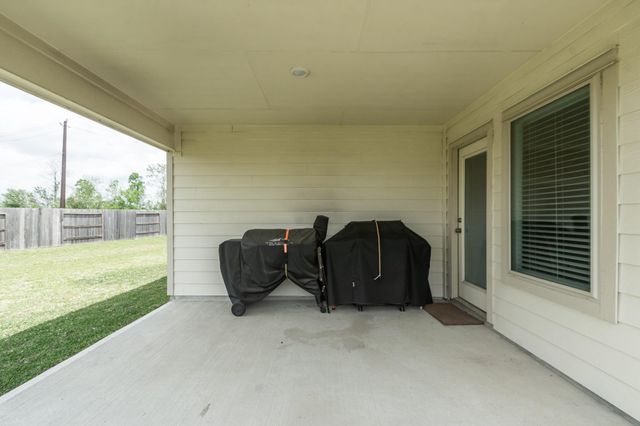 9919 Summer Peony Court, Baytown, TX 77521