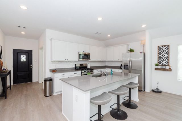 9919 Summer Peony Court, Baytown, TX 77521