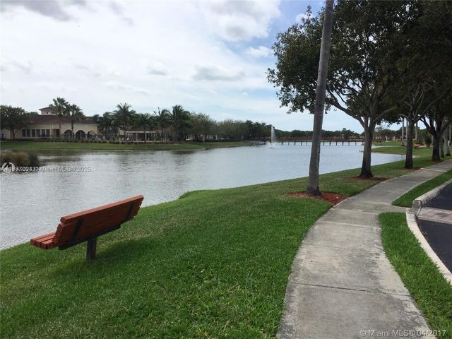 2516 Centergate Dr 305, Miramar, FL 33025