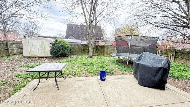 9635 N Geneva Loop, Olive Branch, MS 38654